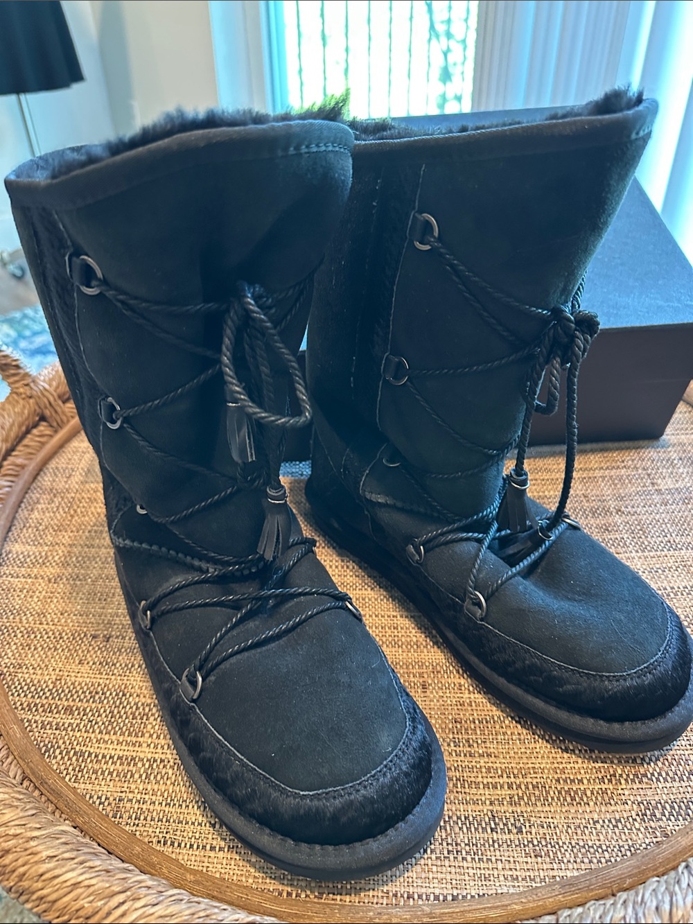 AUSTRALIA LUXE COLLECTIVE Norse Suede & Shearling Boots Black SIZE 40/9 EUC